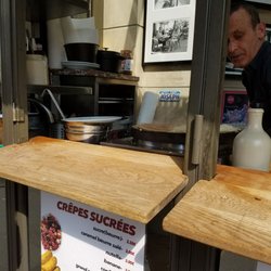 Crêperie du Café de la Place - Best crepes made on the spot!!