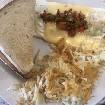 2 Creeks Bar & Grill - Omelet with hash browns - Bars Near Me - St. Augustine, Florida