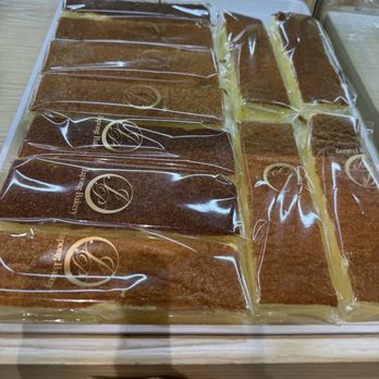 Japong Bakery - Golden Cheesecake - Bakeries Near Me - Rockville, Maryland