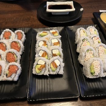 Zu Izakaya - Spicy salmon roll - Philly roll - California roll - Asian Fusion Near Me - Tempe, Arizona Zu Izakaya - Spicy salmon roll - Philly roll - California roll - Asian Fusion Near Me - Tempe, Arizona