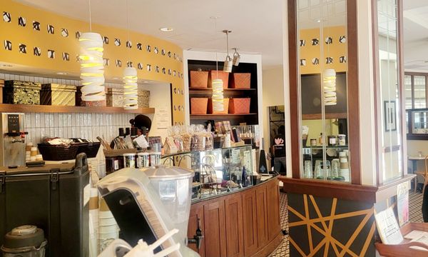 Teaism Lafayette Park by null