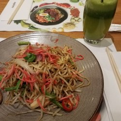 Wagamama - Ginger chicken udon, substitute soba noodles