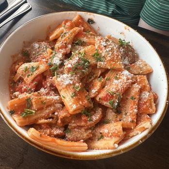 Oliviana Ristorante & Bar Italiano - Rigatoni Alla Vodka - Italian Near Me - Augusta, Georgia