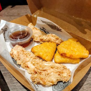 WingsUp! - Chicken Wings Near Me - Mississauga, Ontario WingsUp! - Chicken Wings Near Me - Mississauga, Ontario