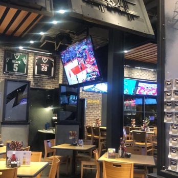 Buffalo Wild Wings - left side of restaurant - American Near Me - Santee, California Buffalo Wild Wings - left side of restaurant - American Near Me - Santee, California