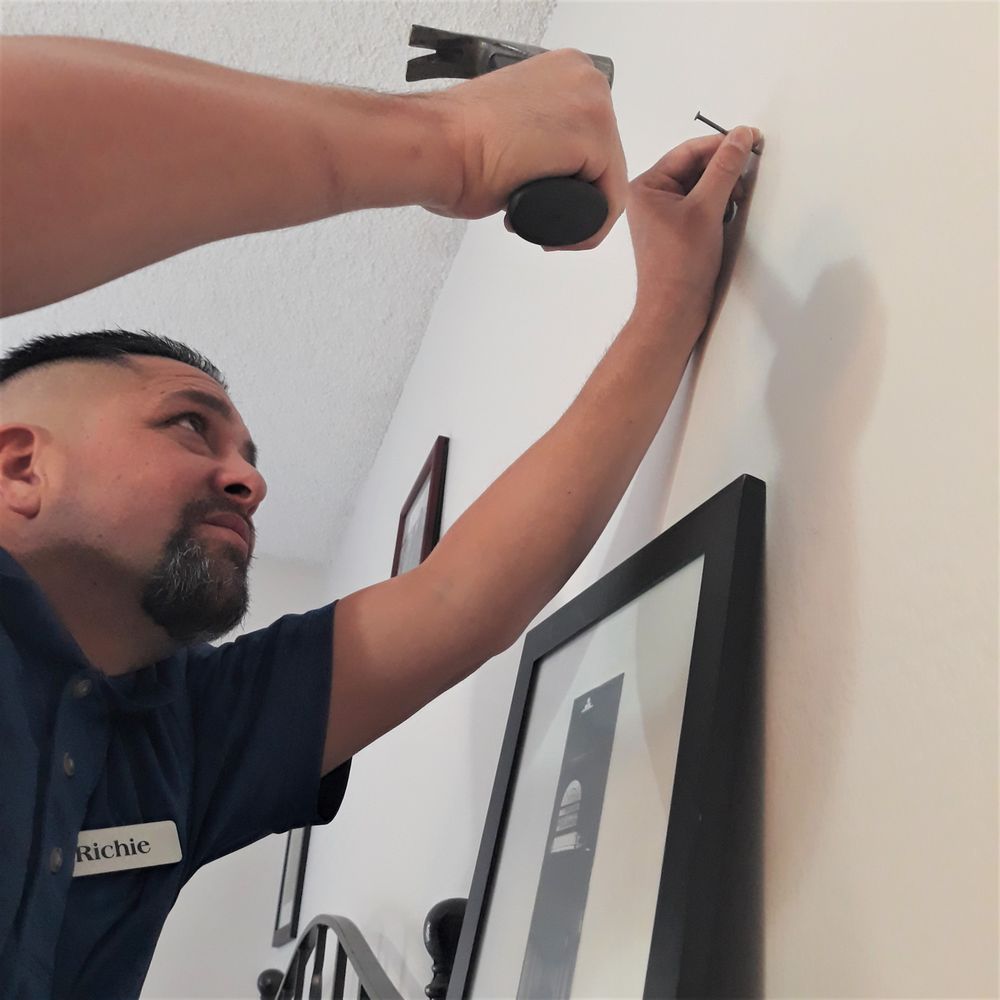 Slide of Richard M Aguilar III - Handyman Services