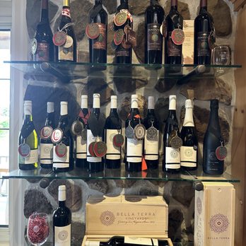 Cellar Door Wine Experience - Wine Tours Near Me - Niagara Falls, Ontario