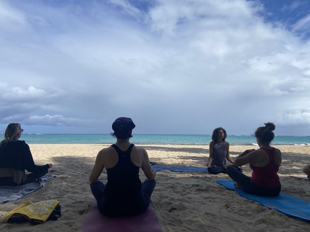 Santosa Yoga and Health Logo