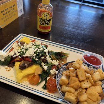 Biscuit Belly - Nulu - Breakfast & Brunch Near Me - Louisville, Kentucky Biscuit Belly - Nulu - Breakfast & Brunch Near Me - Louisville, Kentucky