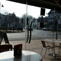 Café 1 - Looking ou the windows