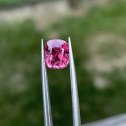 Knox Diamonds and Jewelry - Spinel from Burma 2.32 carats
