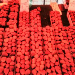 Fig at 7th Farmer's Market - Fig 7th strawberry fields! 3/$5!! sweet and tasty! 5/4/17.
