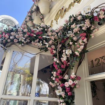 Coffee and Plants - Outside - Coffee & Tea Near Me - Studio City, California Coffee and Plants - Outside - Coffee & Tea Near Me - Studio City, California