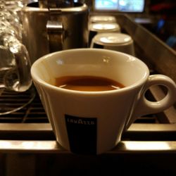 Caffe Italia - Fresh coffee at cafe Italia