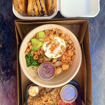 Xoi Chien Oc - Vietnamese Near Me - Garden Grove, California