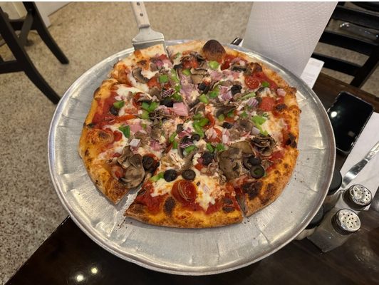 The Ravenite Pizzeria by null