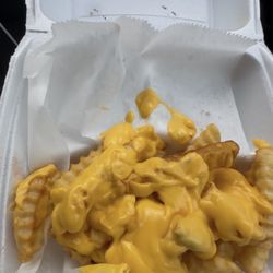 The Snack Boxx - Cheese fries