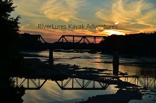 River Lures Kayak Adventures Logo