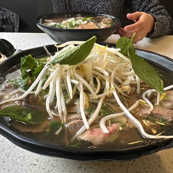 Pho Hong Vietnamese Restaurant - Vietnamese Near Me - Burnaby, British Columbia Pho Hong Vietnamese Restaurant - Vietnamese Near Me - Burnaby, British Columbia