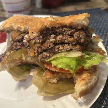 In-N-Out Burger - Fast Food Near Me - Sacramento, California In-N-Out Burger - Fast Food Near Me - Sacramento, California