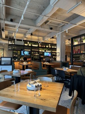 Alta Via Pizzeria by null