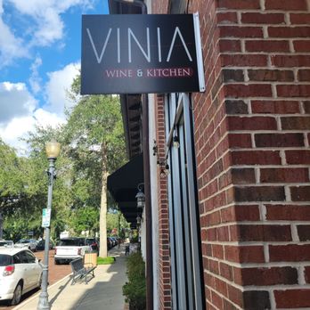 VINIA Wine & Kitchen - Enterance - Wine Bars Near Me - Winter Park, Florida VINIA Wine & Kitchen - Enterance - Wine Bars Near Me - Winter Park, Florida