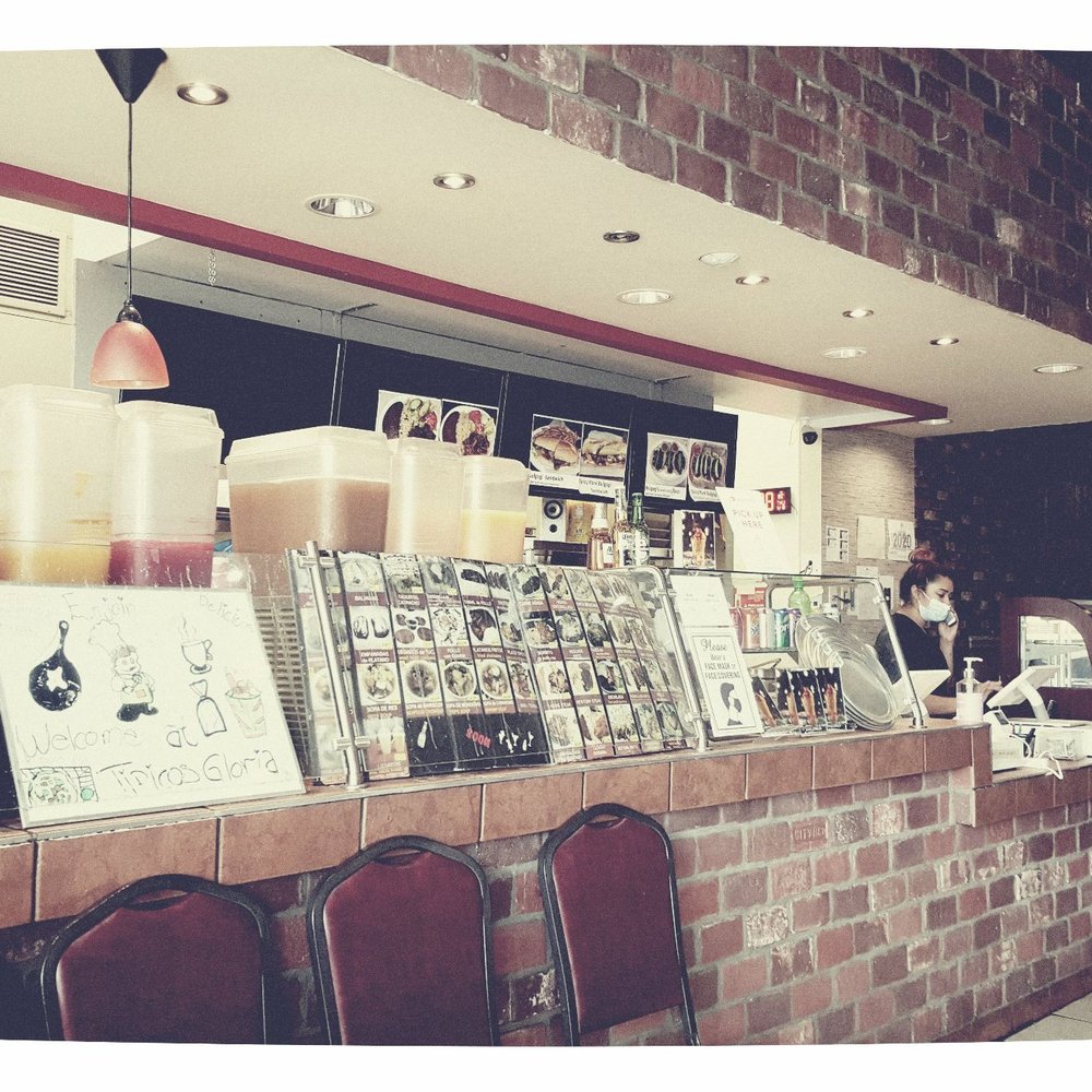 Tipicos Gloria Restaurant - a brick wall and a brick counter - Mexican Near Me - Herndon, Virginia Tipicos Gloria Restaurant - a brick wall and a brick counter - Mexican Near Me - Herndon, Virginia