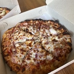 Sandia Bar - Carnivore pizza
