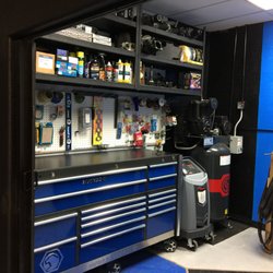 The Late Night Speed Shop - The Late Night Speed Shop's engine building room
