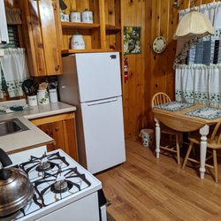Reverse Creek Lodge - Kitchenette