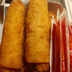 Family Wok & Teriyaki - Egg rolls