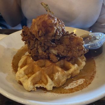 Rip Rap Roadhouse - Chicken and Waffles - American Near Me - Dayton, Ohio