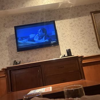 Inn At Churon Winery - Rest and relaxing time in the Zinfandel Suite - Hotels Near Me - Temecula, California