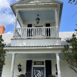 T'frere's House Bed & Breakfast - Front of building