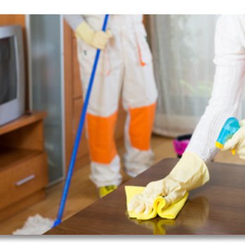 Cleaning and Disinfecting Crew - Home Cleaning Near Me Cleaning and Disinfecting Crew - Home Cleaning Near Me