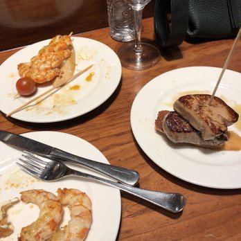 Ciutat Comtal - Gambas (shrimp) on the skewer, Solomio (steak) con Froie (duck liver) - Tapas Bars Near Me - Barcelona, B