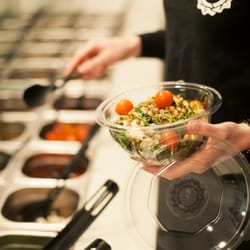 Raw Salad Company - Beans 'n Greens slaatje: vers gechopped, perfechte lunch!