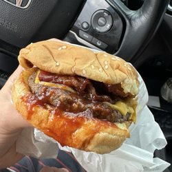 Granny's Drive-Tru - Western bbq burger