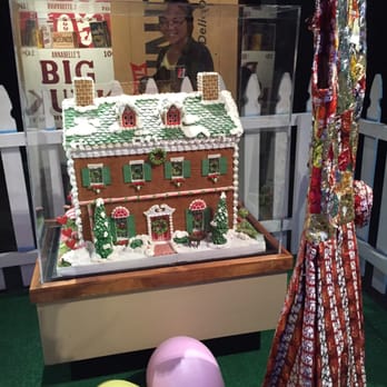 Bishop Museum - Awesome gingerbread house - Museums Near Me - Honolulu, Hawaii