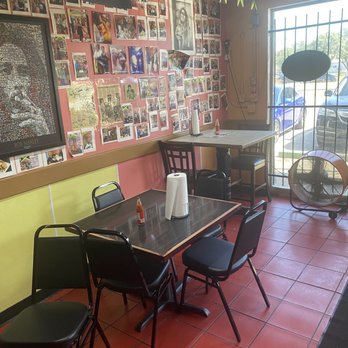 Helen's Kitchen - Caribbean Near Me - Houston, Texas