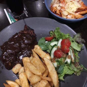 Whitebull Hotel - Hotels Near Me - Armidale, NSW