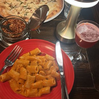 Botte UES - Rigatoni Vodka - Italian Near Me - New York, New York Botte UES - Rigatoni Vodka - Italian Near Me - New York, New York