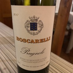 Il Pozzo - Medium bold red wine.
