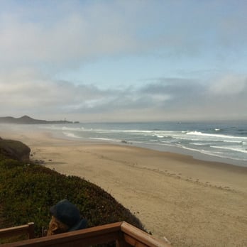 Moolack Shores Inn - Other way: lighthouse off in the distance - Hotels Near Me - Newport, Oregon Moolack Shores Inn - Other way: lighthouse off in the distance - Hotels Near Me - Newport, Oregon