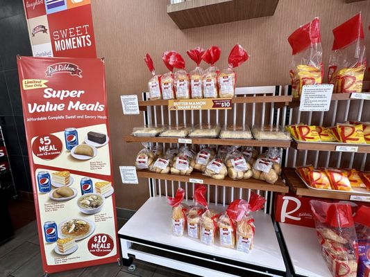 Red Ribbon Bakeshop by null