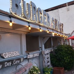 THE BURGER SHACK - Front of restaurant