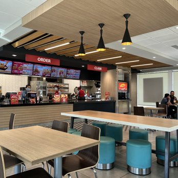 Jollibee - the inside of a fast food restaurant - Fast Food Near Me - Bakersfield, California Jollibee - the inside of a fast food restaurant - Fast Food Near Me - Bakersfield, California