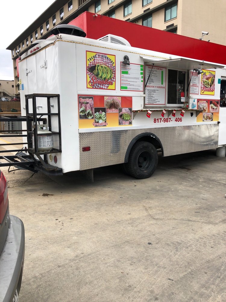 Primo's Tacos Logo