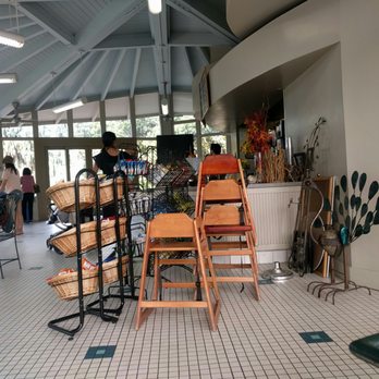 Peacock Cafe - Lots of high chairs, children friendly - American Near Me - Arcadia, California