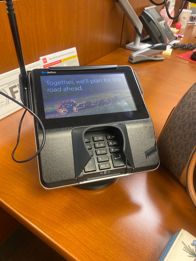 WELLS FARGO BANK Updated May 2024 19 Reviews 5401 California Ave